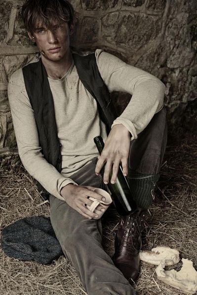 far-and-away-oliver-cheshire--chris-doe---ashley-r-copie-5.jpg