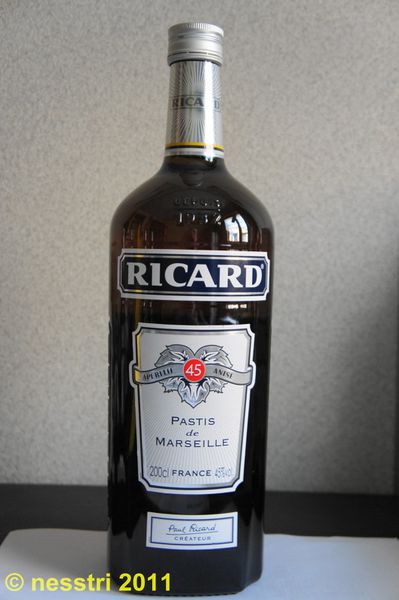 RICARD : bouteille plastique 1 litre type avion / modèle B - RICARD : le  blog de nesstri