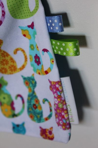 serviette chat multi - rubans