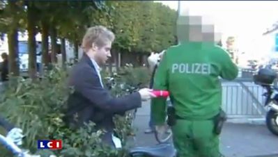policier-agresse-sextoy.jpg