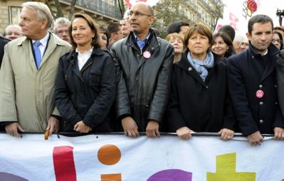 parti-socialiste-retraites-reforme-manifestation-paris_pics.jpg