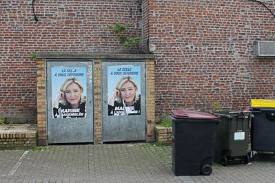 Photo-affiches-FN-Marianne-2-17-15-12.jpg