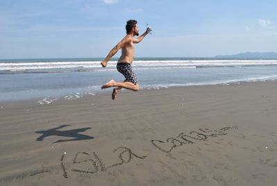 Photo 04,10 - 13 - Isla Canas Jump