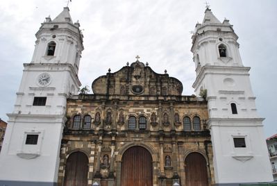 Photo 04,03 - 20 Cathedral Casco Viejo