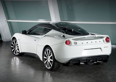 Lotus-Evora-Carbon-4