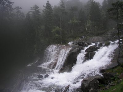 07-Cascade vallée du Lutour 4