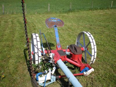 image081