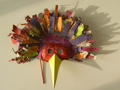 Masque en papier mâché