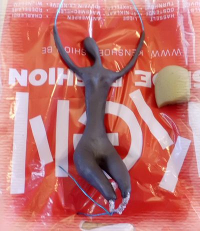 2013_0531statuette20007.JPG
