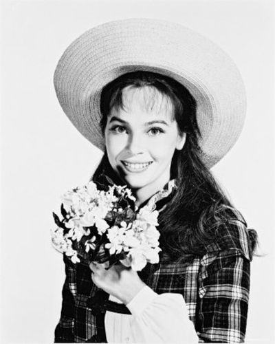 LESLIE CARON-16