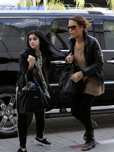 Lourdes at LAX airport leaving LA for NY - February 28, 2011