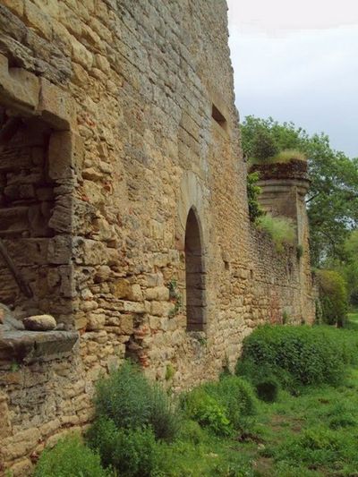 ancien chateau de Ferrals 05