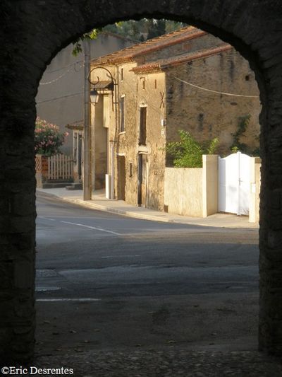 Saint Papoul 026 porte de la ville