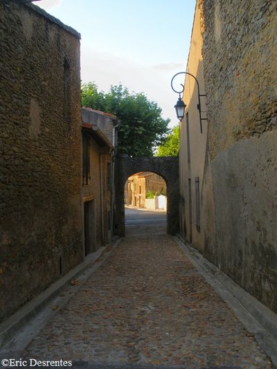 Saint Papoul 027 porte de la ville