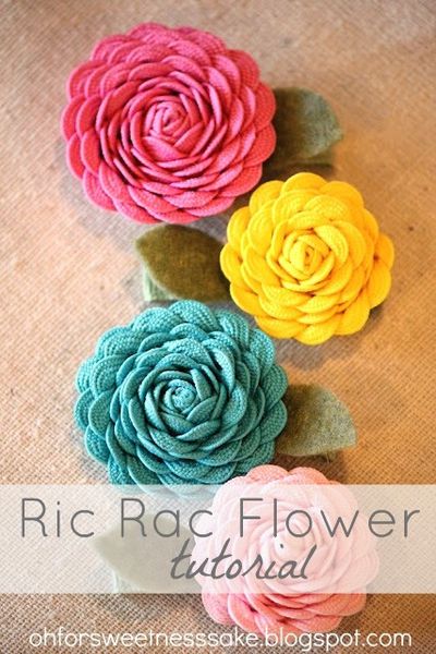 Ric-Rac-Flower-Tutorial_thumb-1-.jpg