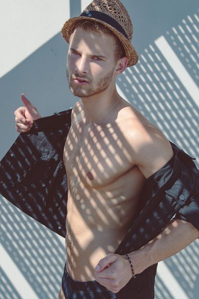 QuincyCurrie-BojePloeg-Homotography-1.jpg