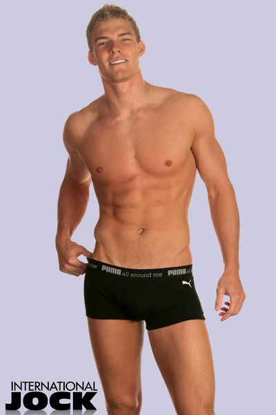 alan-ritchson-international-jock-31.jpg
