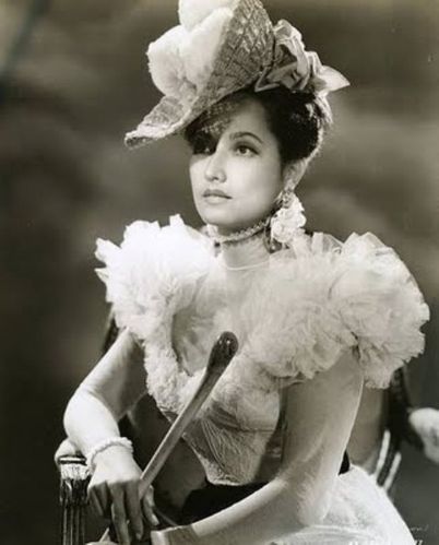 MERLE OBERON.-25