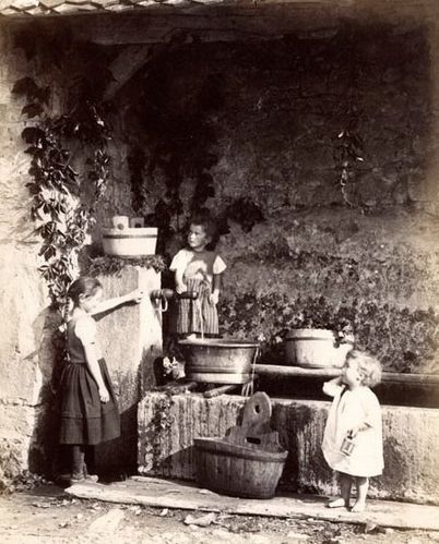 Enfants à la fontaine - 1885 Tirage citrate.
