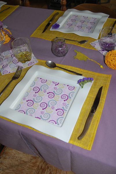 table-jaune-violet-009.jpg