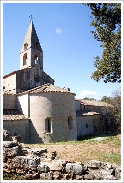 Abbaye-de-Thoronet_--12-.JPG