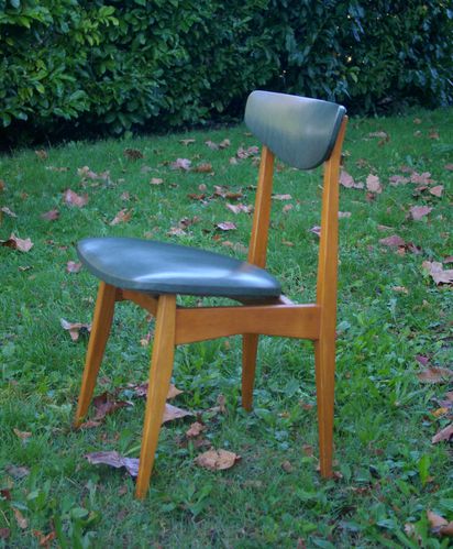 suite chaises style scandinave 3