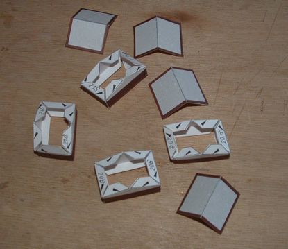 Maquette en carton - Page 4 Pi-ce