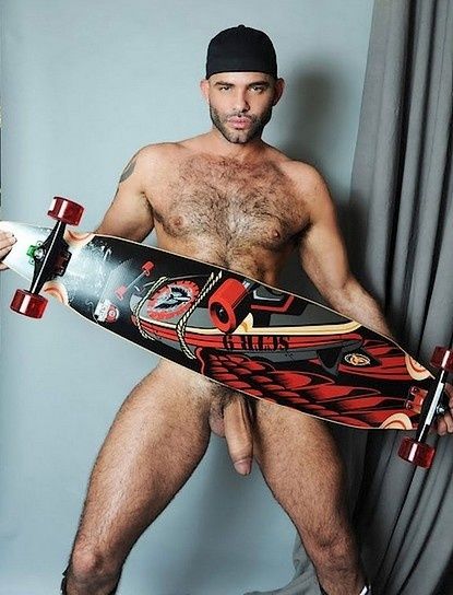 Grosse bite de minet cul de mec black PLAN CUL À PARIS GOGO DANSEUR GAY
