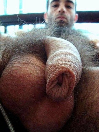 Gay brun poilu grosse bite sous la douche Mec a grosse bite la grosse bite a papa