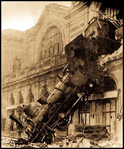 accident-gare-montparnasse-1895_1216098094.jpg