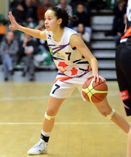 Linda BOUSBAA (Limoges) lattesmontpellier-basket.com