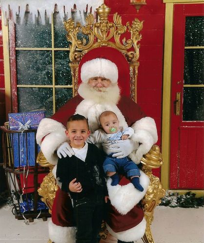 photo-hugo-et-nathan-pere-noel-001.jpg