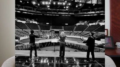 Madonna - MDNA Tour: Video from musician Jason Yang (Violin) Madonna - MDNA Tour: Video from musician Jason Yang (Violin)