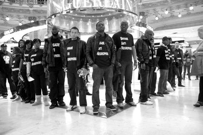 30 octobre 2010 - Stand Guerlain - Galeries Lafayette - Paris - Paps Touré www.legrigriinternational.com