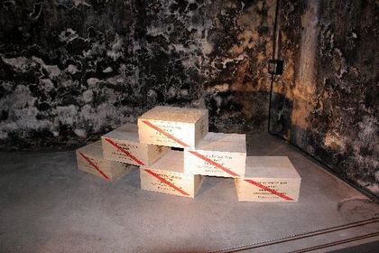 017caveMumm