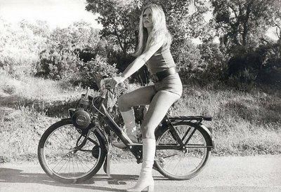 Brigitte Bardot Serge Gainsbourg Harley Davidson Solex 1971