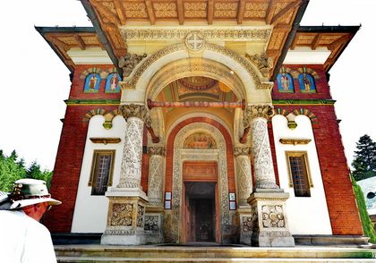 Sinaia Monastery 04