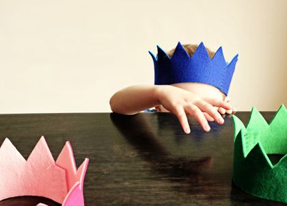 diy-felt-crown-d.jpg
