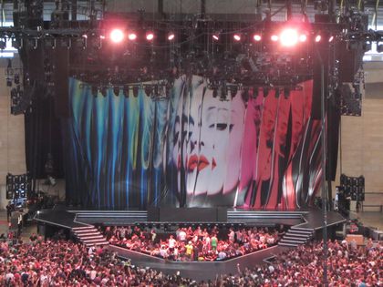 Madonna - MDNA Tour: A closer look inside