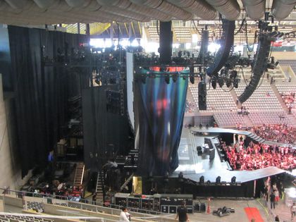Madonna - MDNA Tour: A closer look inside