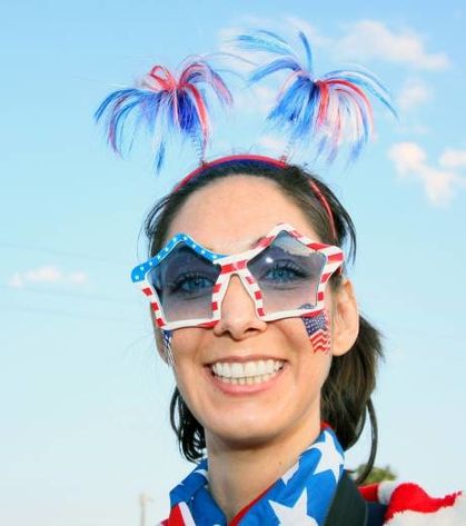 10 l-americaine-sur-les-lunettes 7072 w460