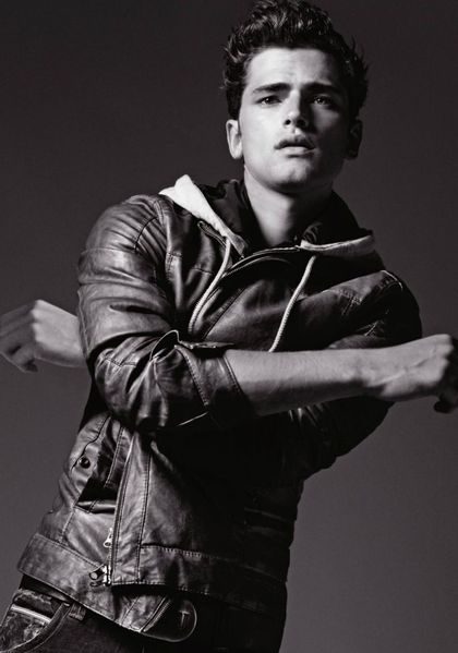 sean-opry-armani-jeans-fall-winter-2012-campaign16.jpg