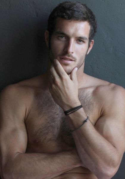 Justice-Joslin-Hot-Burbujas-De-Deseo-03-553x790.jpg