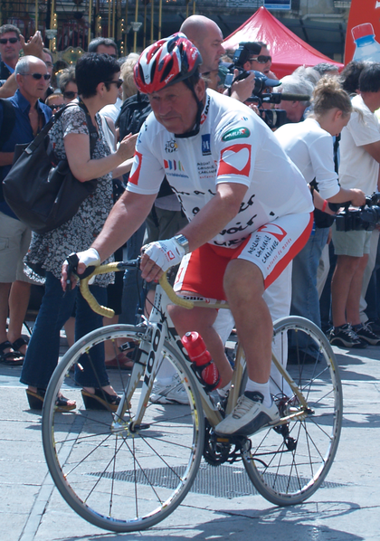 Guy Roux en vélo