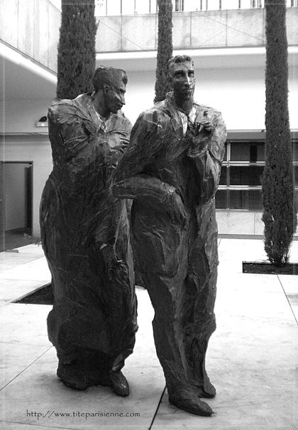 Statues la Défense 2