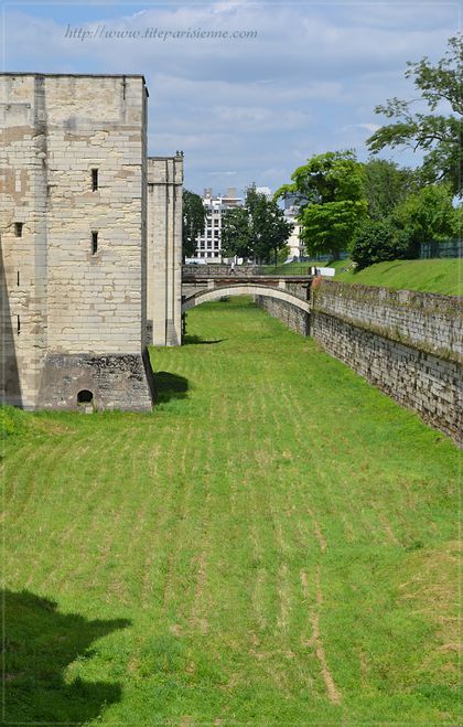 Les douves du Château de Vincennes 2