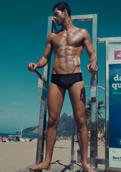 Fernando-Sippel-Hot-Tetu-Burbujas-De-Deseo-05-564x800.jpg
