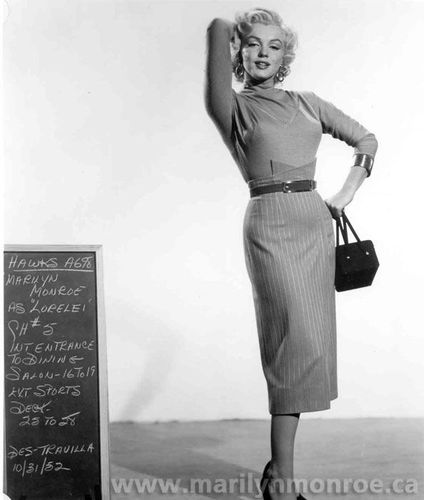 gentlemen prefer blondes essay