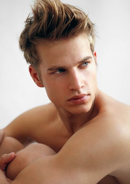 aaron-bruckner-shot-by-bell-soto-for-pref-magazine-11.jpg