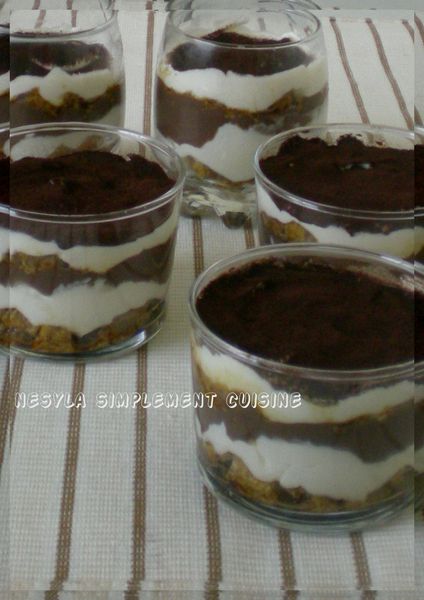 verrines-creme-dessert--ricotta-et-cookies.jpg